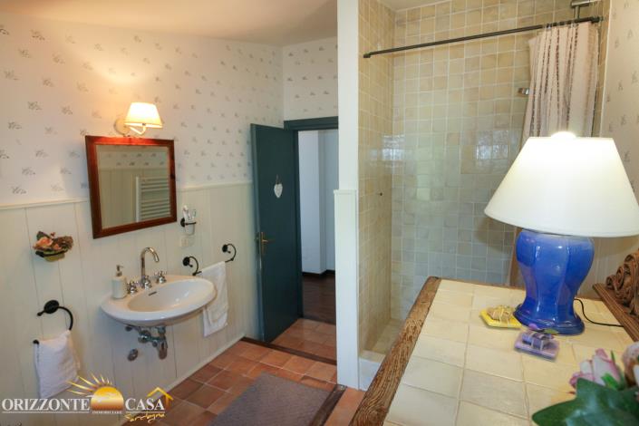 Image No.30-4 Bed Country House for sale