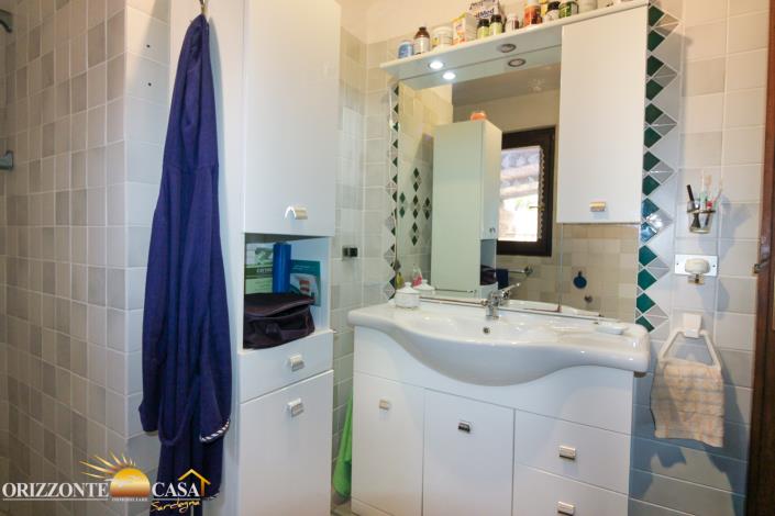Image No.44-2 Bed Maisonette for sale