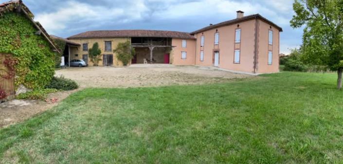 Image No.2-2 Bed Property for sale