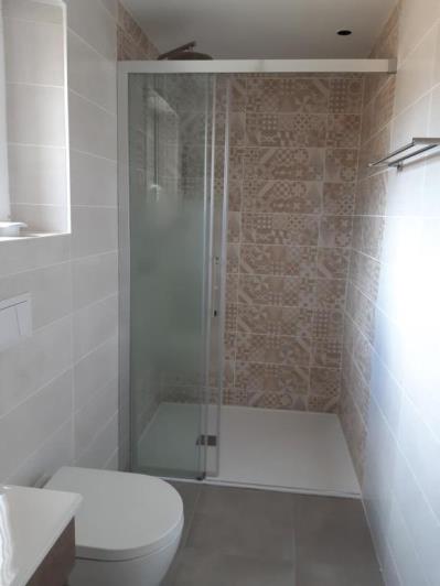 Image No.14-10 Bed Property for sale