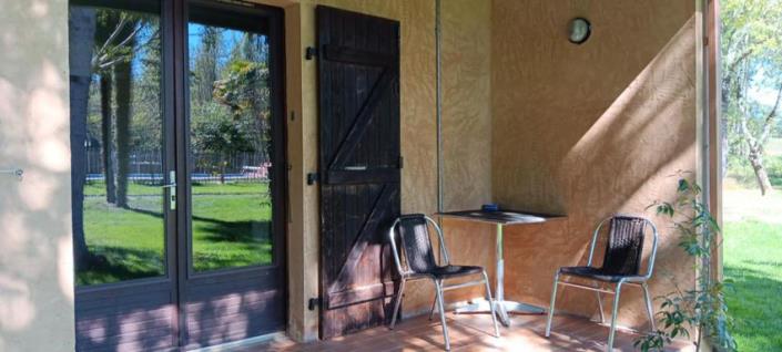 Image No.17-10 Bed Property for sale