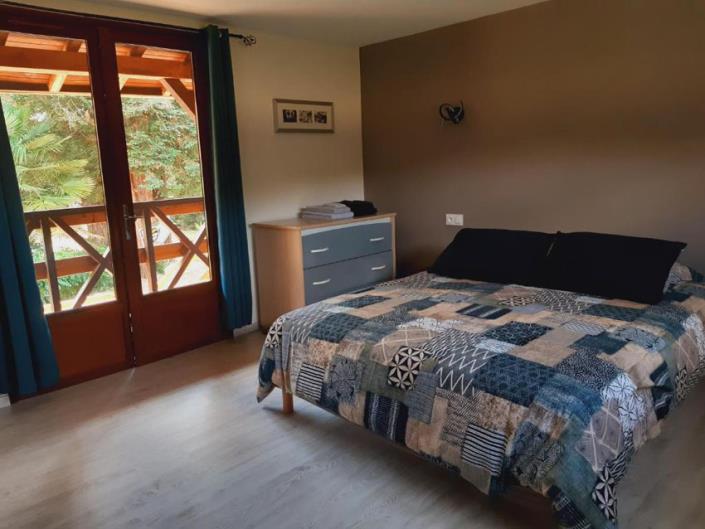 Image No.20-10 Bed Property for sale