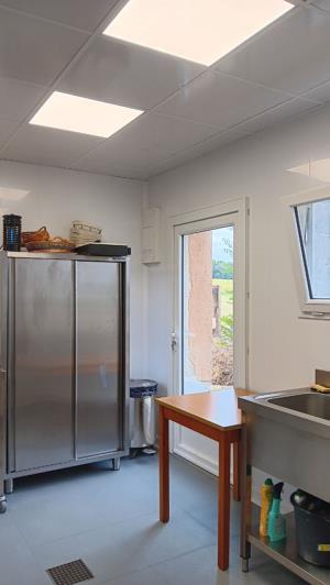 Image No.28-10 Bed Property for sale