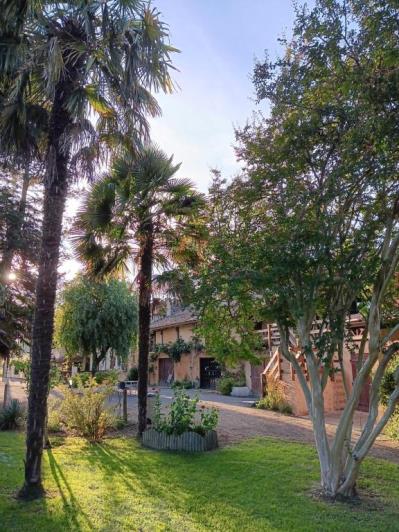 Image No.39-10 Bed Property for sale