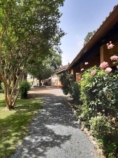 Image No.54-10 Bed Property for sale