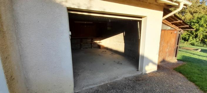 Image No.11-3 Bed House for sale