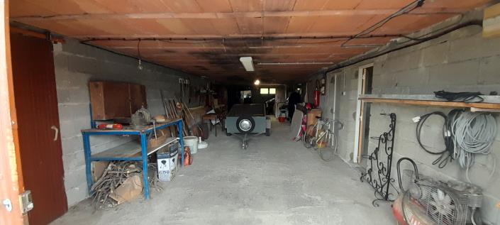 Image No.2-4 Bed House for sale