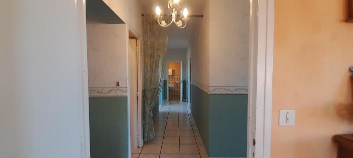 Image No.6-4 Bed House for sale