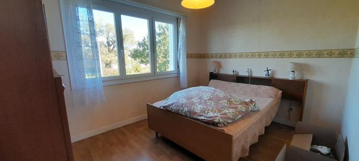 Image No.11-4 Bed House for sale