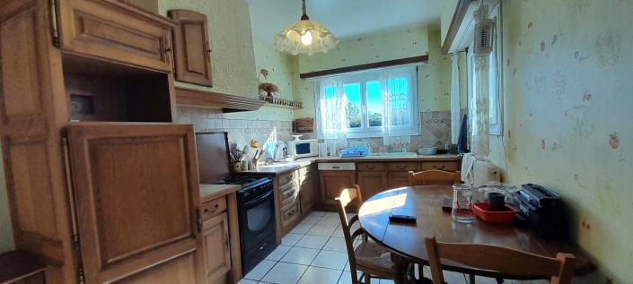 Image No.16-4 Bed House for sale