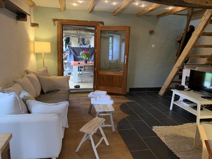 Image No.17-12 Bed Gite for sale