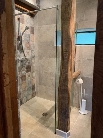 Image No.19-12 Bed Gite for sale