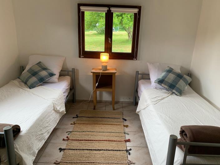 Image No.20-12 Bed Gite for sale