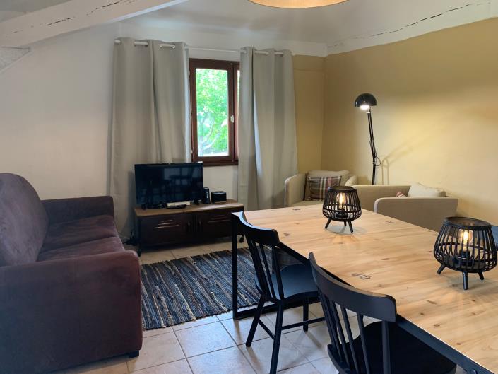 Image No.25-12 Bed Gite for sale