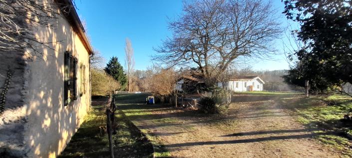 Image No.40-Gîte de 12 chambres à vendre à Estang