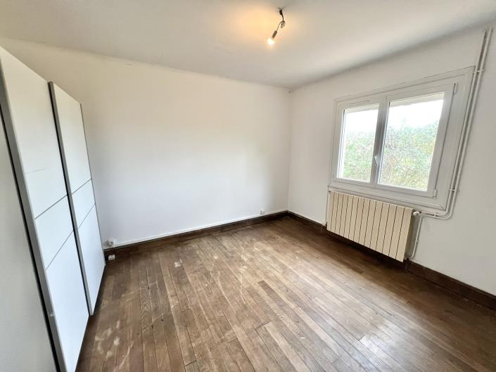 Image No.5-4 Bed Property for sale