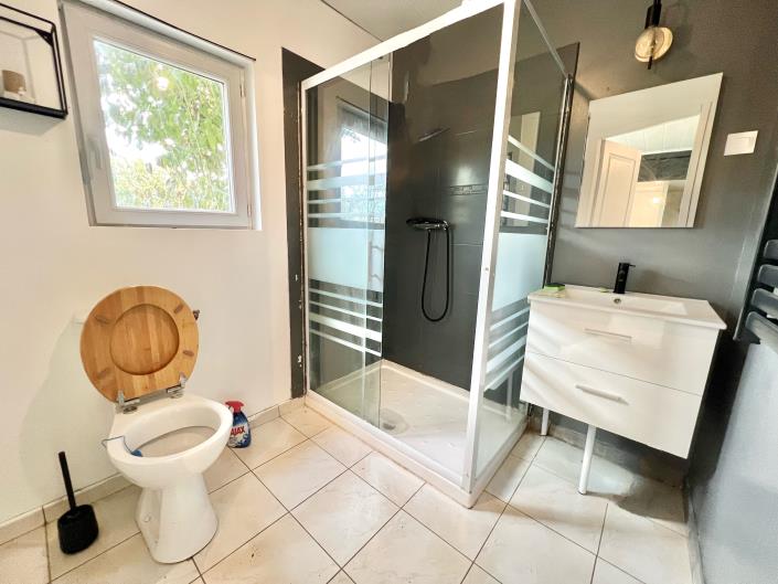 Image No.13-4 Bed Property for sale