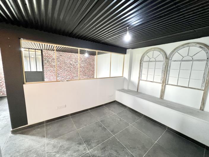 Image No.15-4 Bed Property for sale