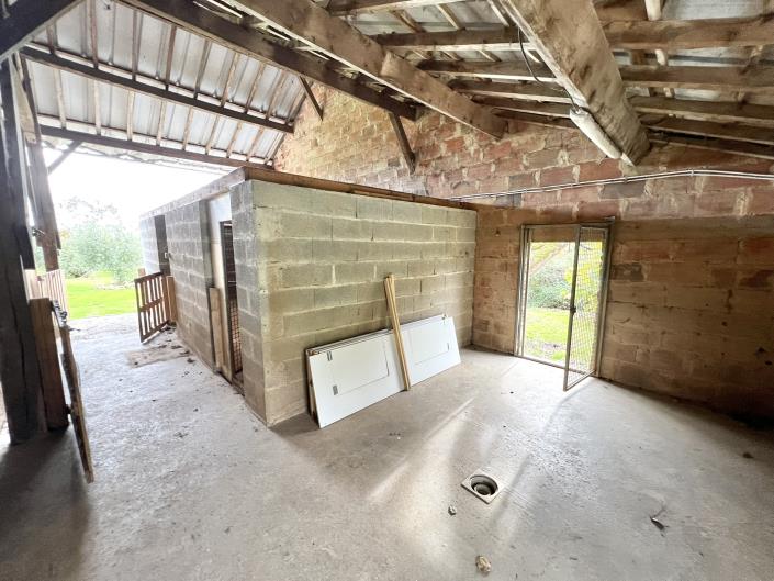 Image No.21-4 Bed Property for sale