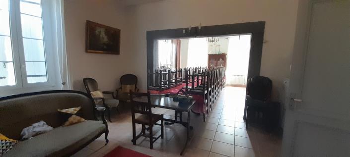 Image No.17-9 Bed Gite for sale