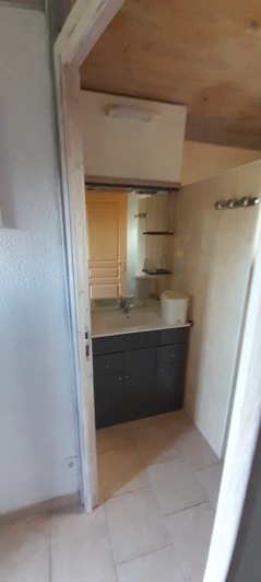 Image No.32-9 Bed Gite for sale