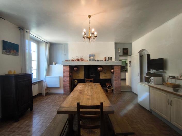 Image No.43-9 Bed Gite for sale