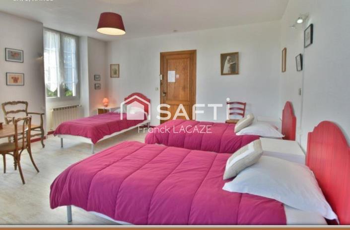 Image No.49-9 Bed Gite for sale