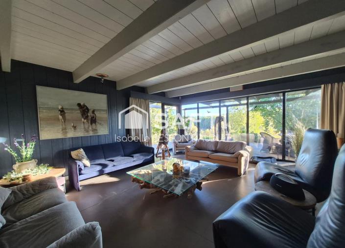 Image No.6-7 Bed Gite for sale