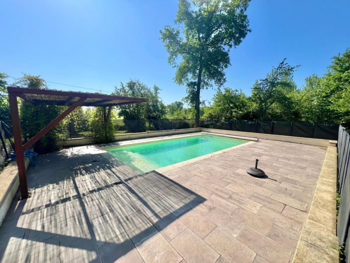 Image No.4-6 Bed House for sale