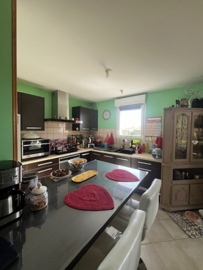 Image No.12-2 Bed House for sale