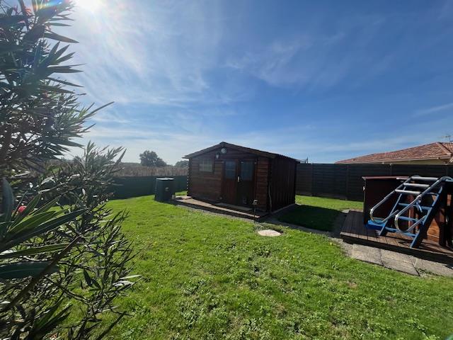 Image No.17-2 Bed House for sale