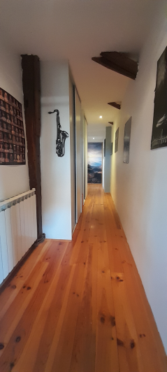 Image No.2-5 Bed Gite for sale