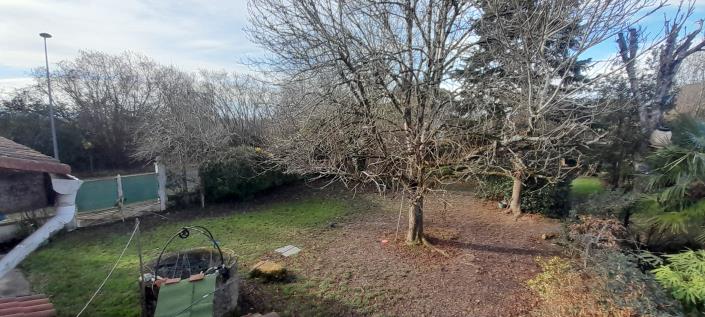 Image No.15-5 Bed Gite for sale