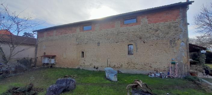 Image No.21-5 Bed Gite for sale