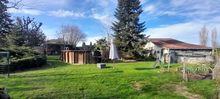 Image No.26-5 Bed Gite for sale