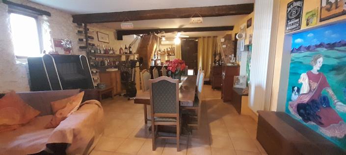 Image No.40-5 Bed Gite for sale