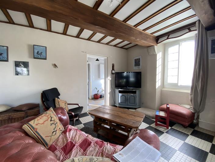 Image No.47-5 Bed Gite for sale