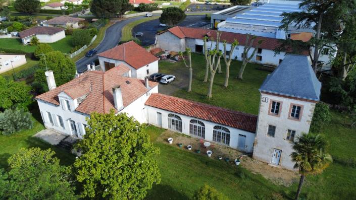 Image No.23-4 Bed Mansion for sale