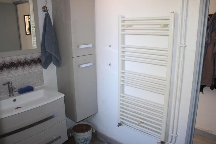 Image No.17-5 Bed Country House for sale