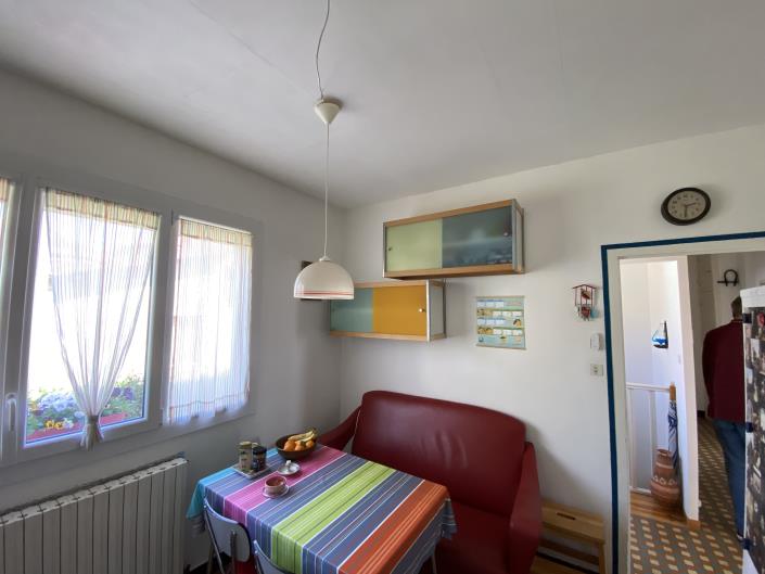 Image No.21-3 Bed House for sale