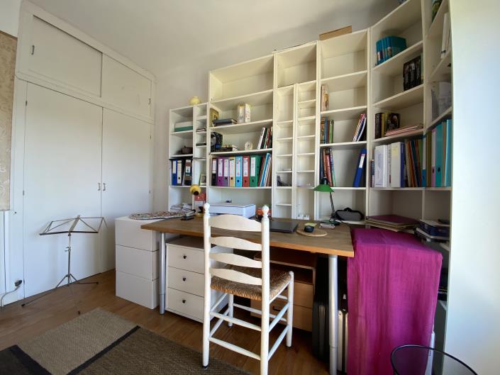 Image No.27-3 Bed House for sale