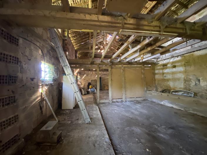 Image No.17-7 Bed Country House for sale