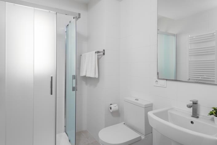 Image No.9-2 Bed Apartment for sale