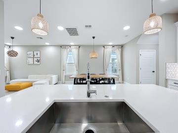 14334-Braemar-Street-17