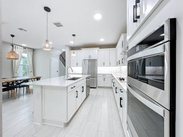 14334-Braemar-Street-24