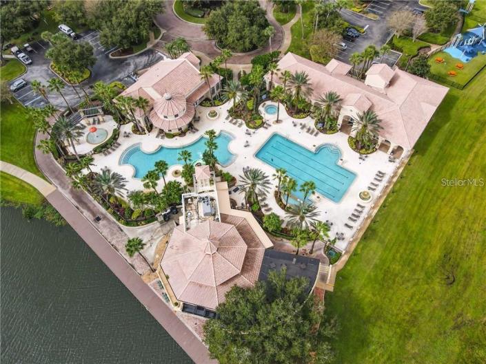 Image No.10-3 Bed House for sale