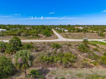 750-Nimitz-Boulevard-24