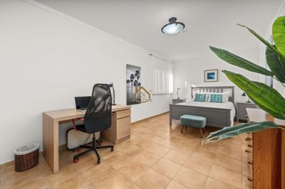 5018-695143-1397c7eacab77a8d4d14b0228a8f482d1