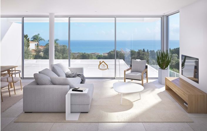 Image No.1-3 Bed Villa for sale