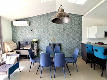 5018-634043-1397c7eacab77a8d4d14b0228a8f482d1